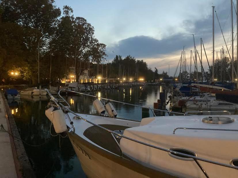 Zawia Apartman Lägenhet Balatonföldvár Exteriör bild
